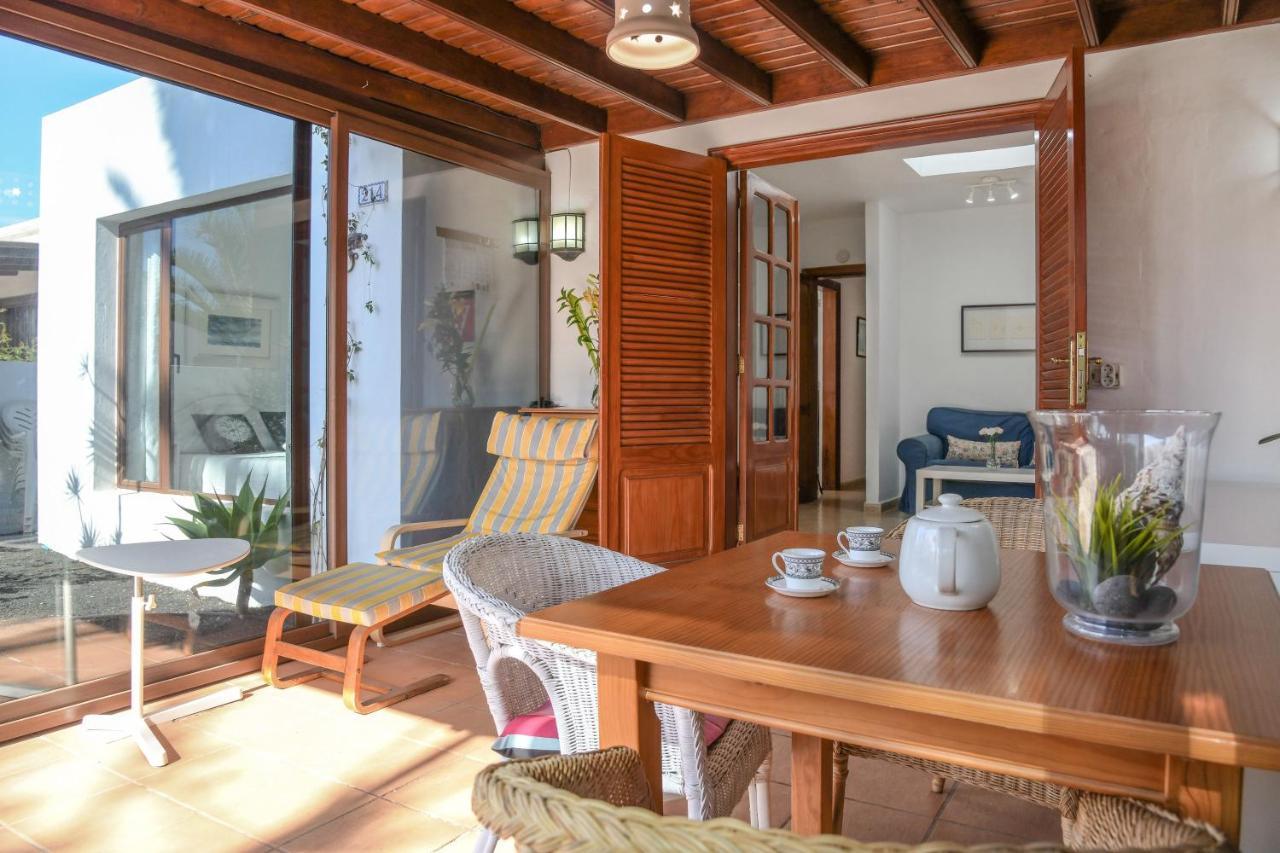 Bungalow Playa Bastian Costa Teguise Exterior photo